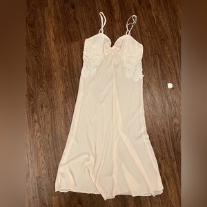 Vintage slip Cream Lace-Trimmed Nightgown